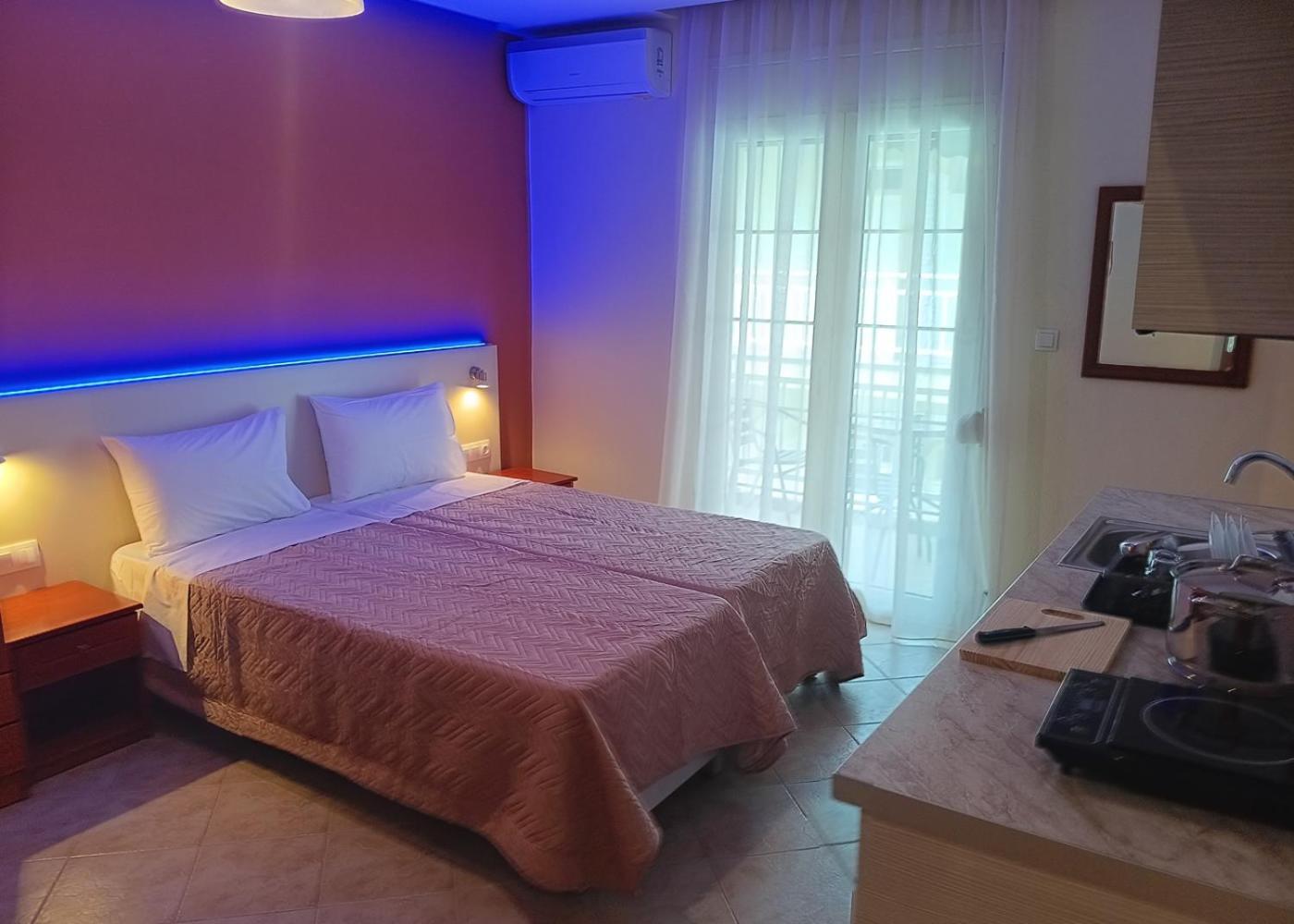 Oasis Blue Inn เลปโตการายา ภายนอก รูปภาพ