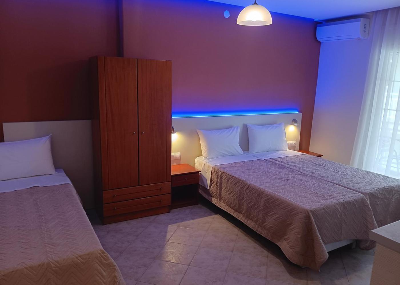 Oasis Blue Inn เลปโตการายา ภายนอก รูปภาพ